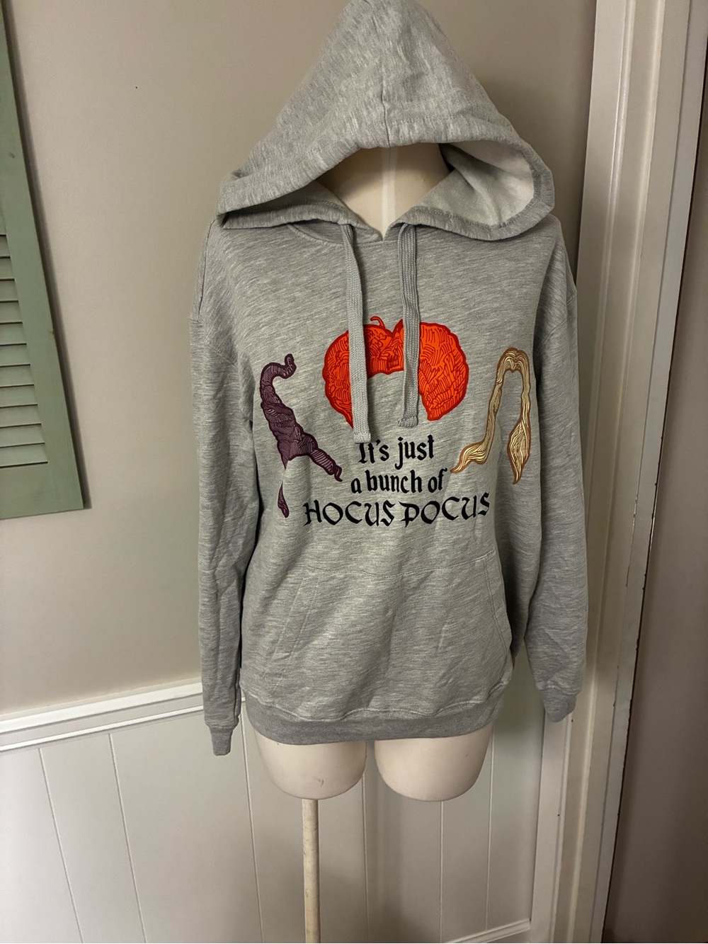 Disneys Hocus Pocus Sanderson Sisters Gray Graphic Hooded Sweatshirt